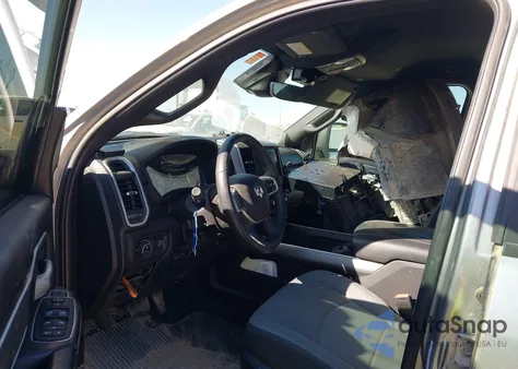 2024 Ram 2500 Big Horn 4X4 6'4 Box z USA, uszkodzony, nr VIN 3C6UR5DJ9RG193840